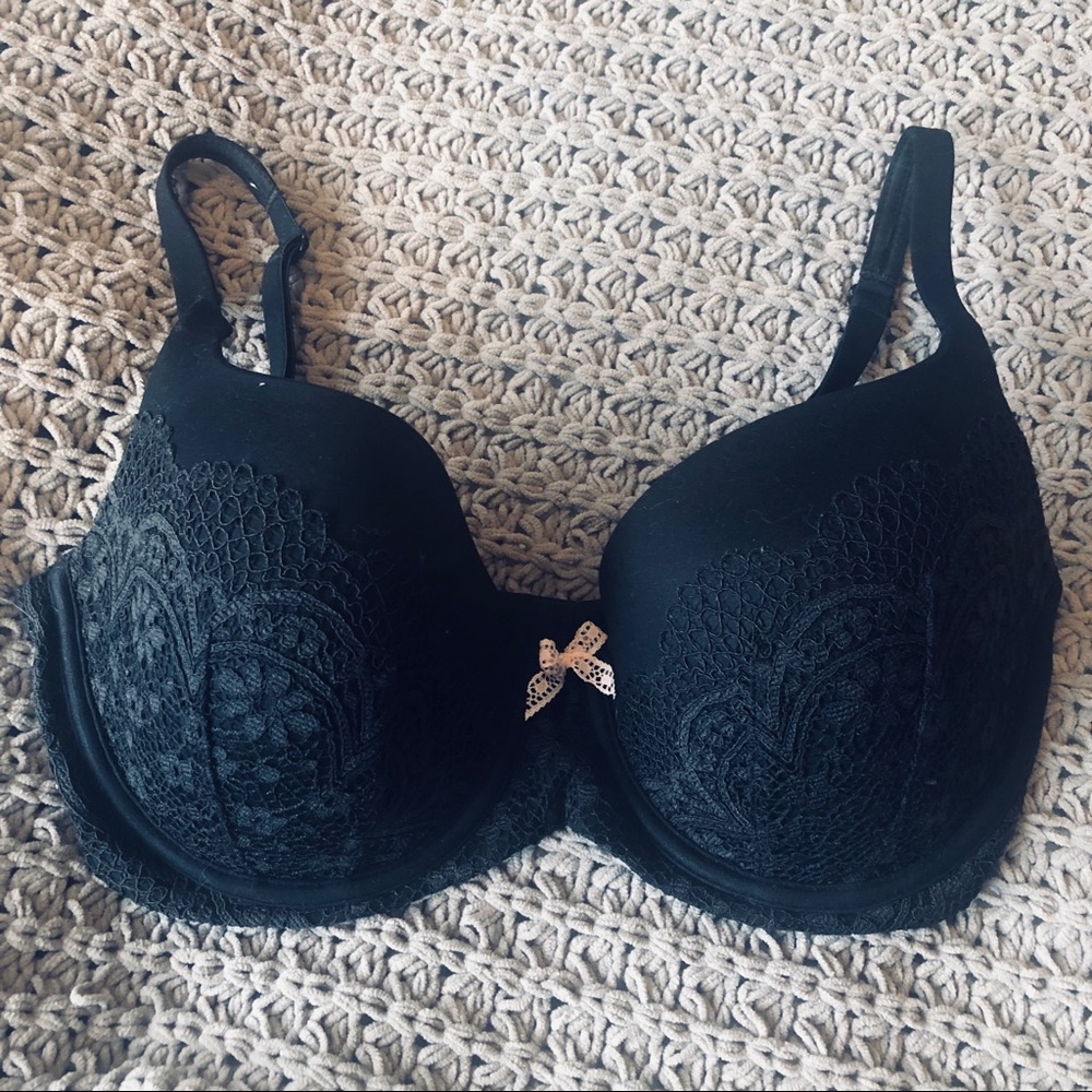 Victoria’s Secret, Body by Victoria demi bra